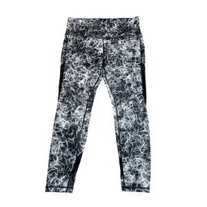 GAP Fit printed mesh detail black & white leggings